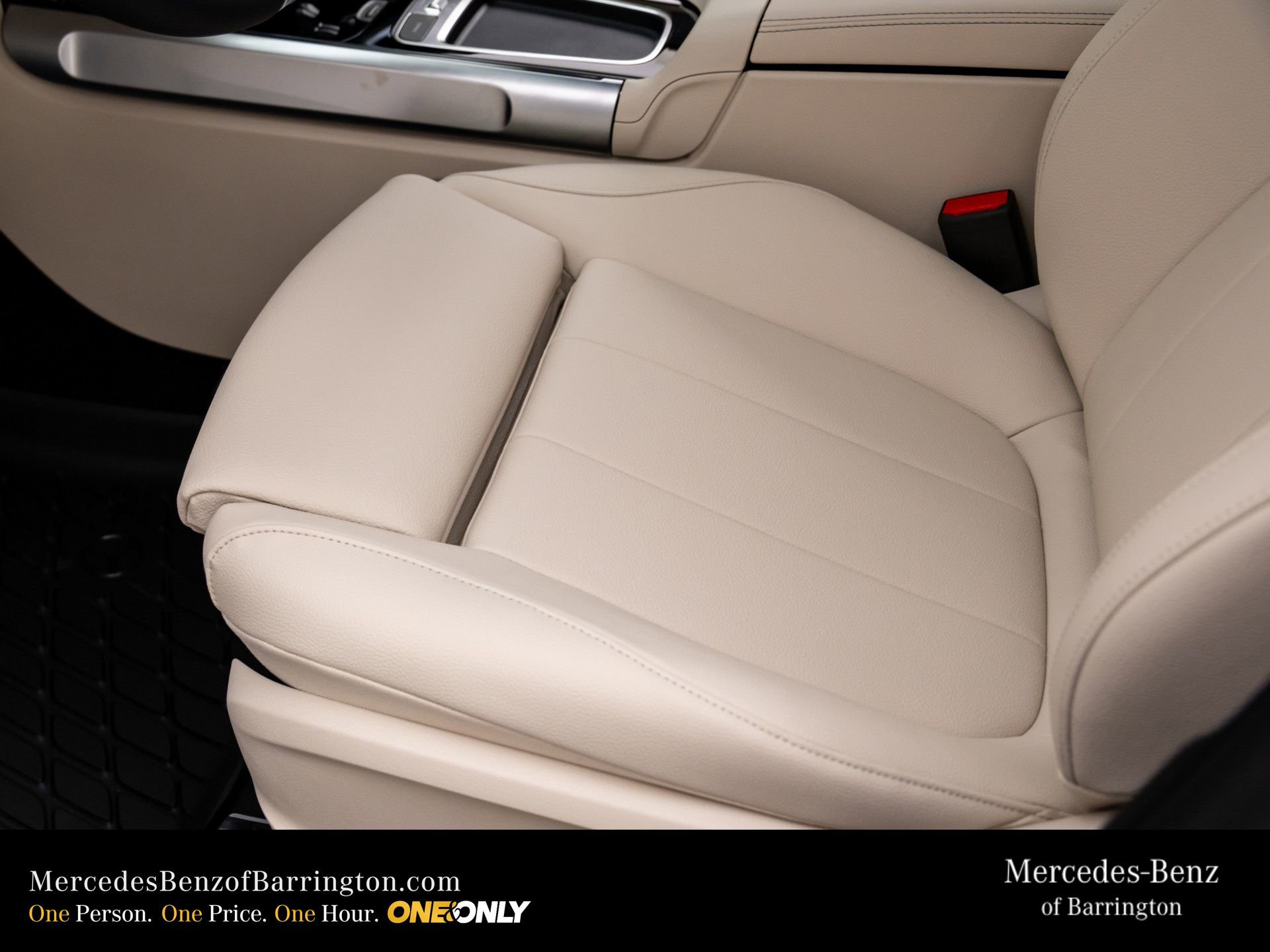 New 2026 Mercedes-Benz GLB 250 4MATIC image 19