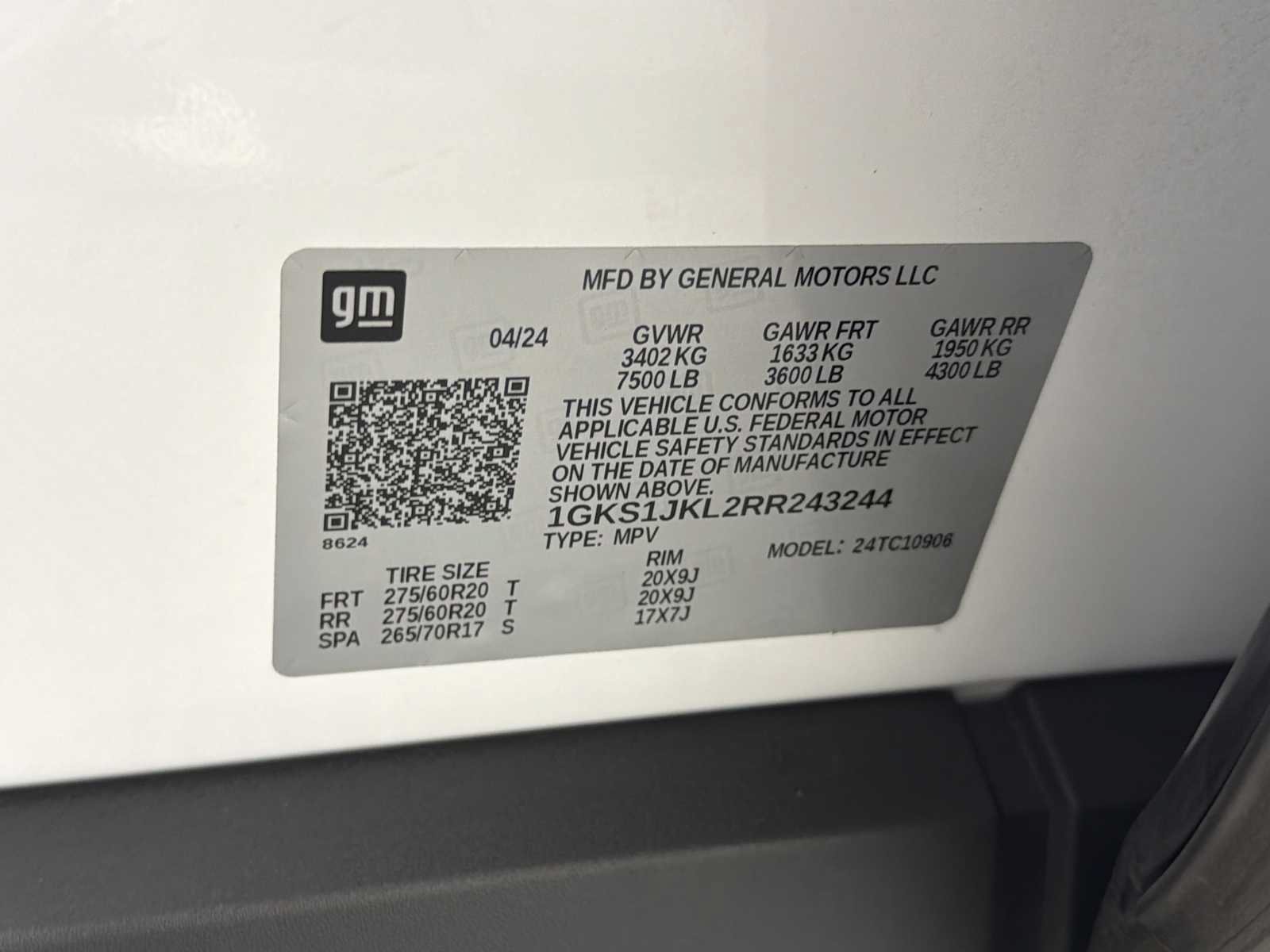 Used 2024 GMC Yukon XL Denali RWD image 36