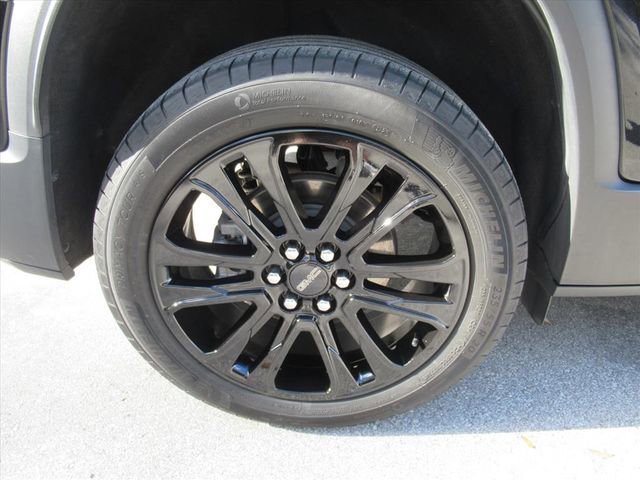 Used 2023 GMC Acadia SLT w/ Elevation Edition image 33