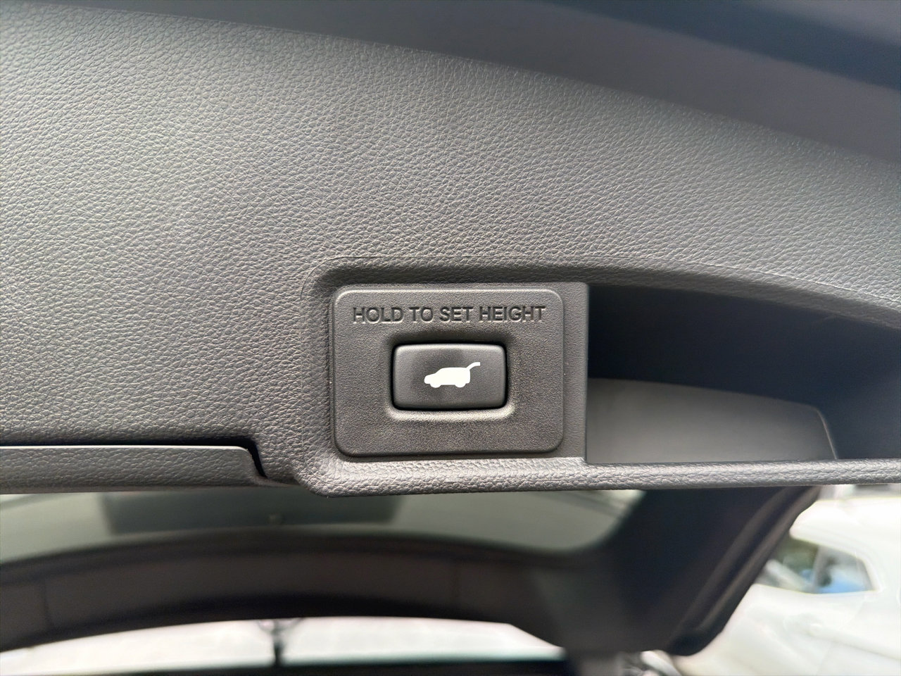Used 2025 Acura RDX SH-AWD w/ Advance Package image 11
