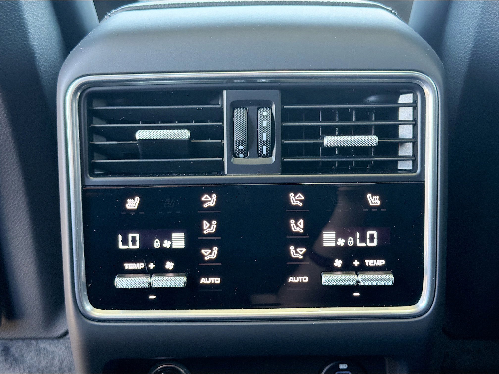 Used 2022 Porsche Cayenne S AWD/4WD image 20