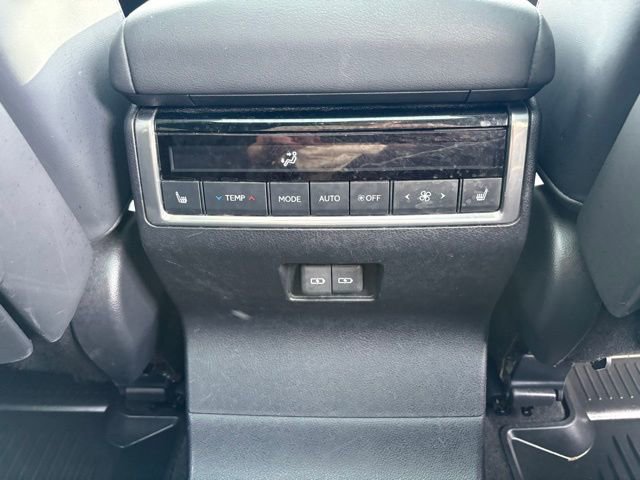 Used 2024 Lexus GX 550 w/ Accessory Package (2T) AWD/4WD image 20