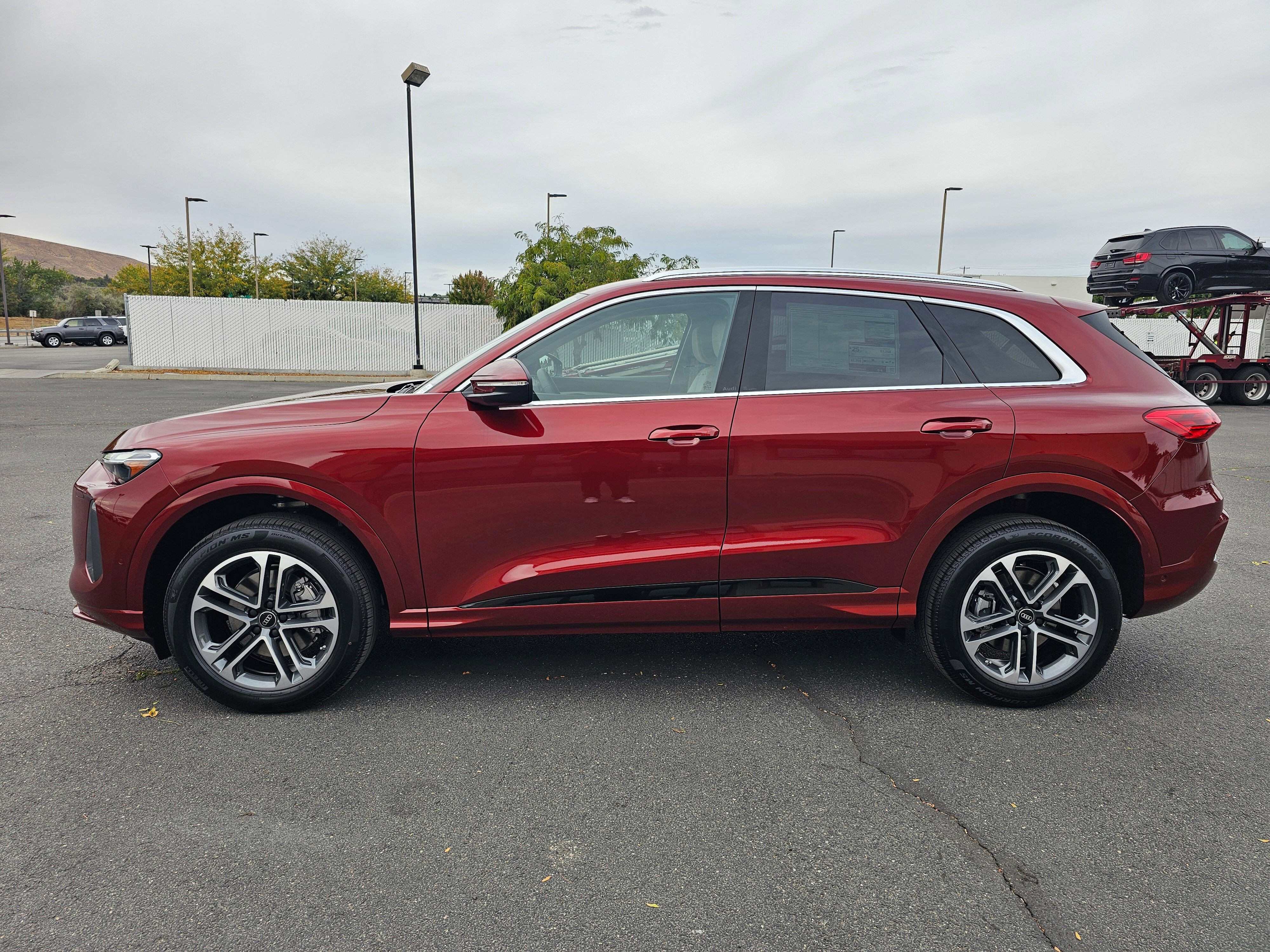 New 2025 Audi Q5 Premium image 3