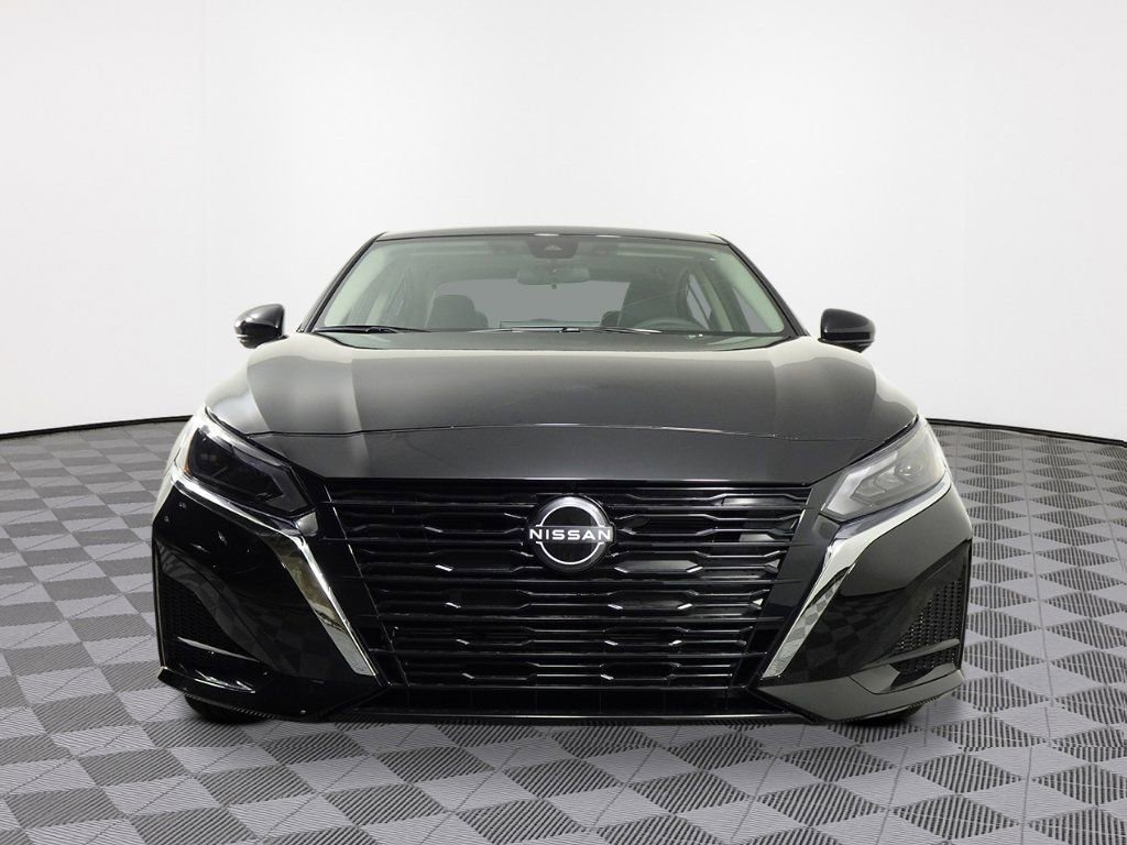 New 2025 Nissan Altima 2.5 SL image 9