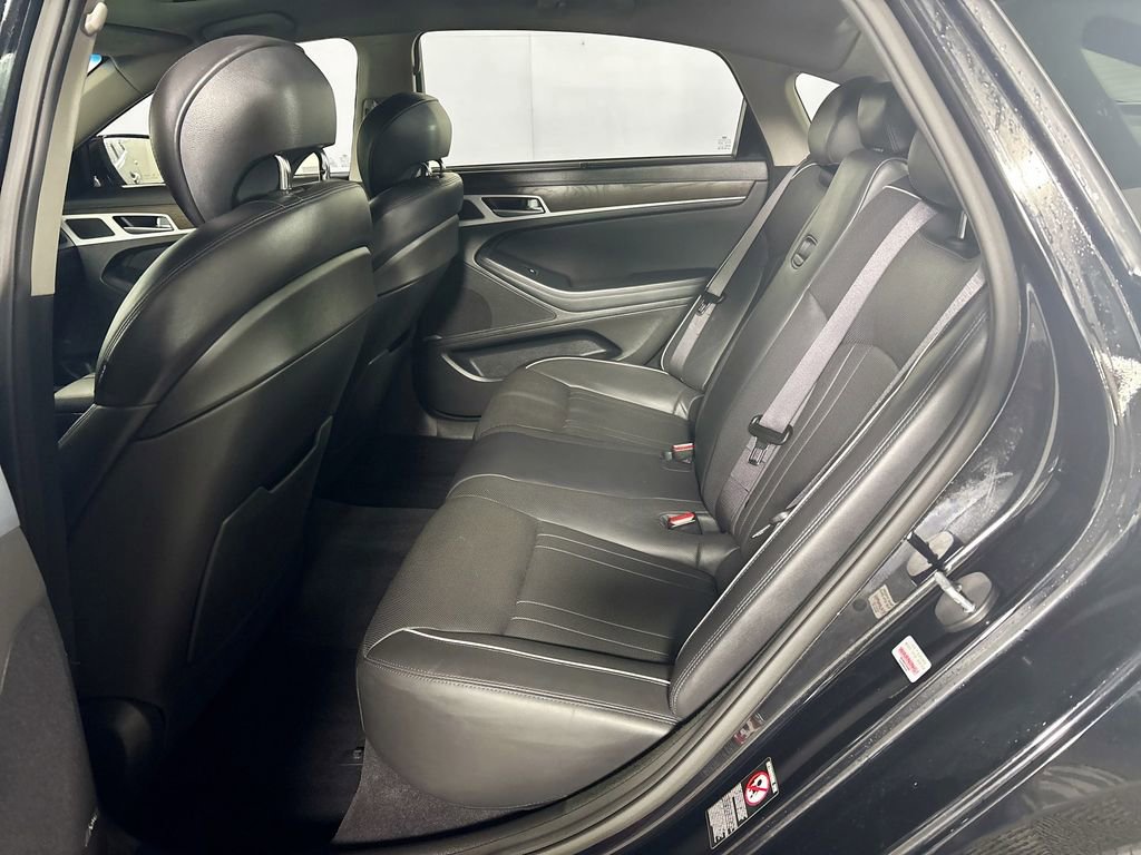 Used 2015 Hyundai Genesis 3.8 image 21