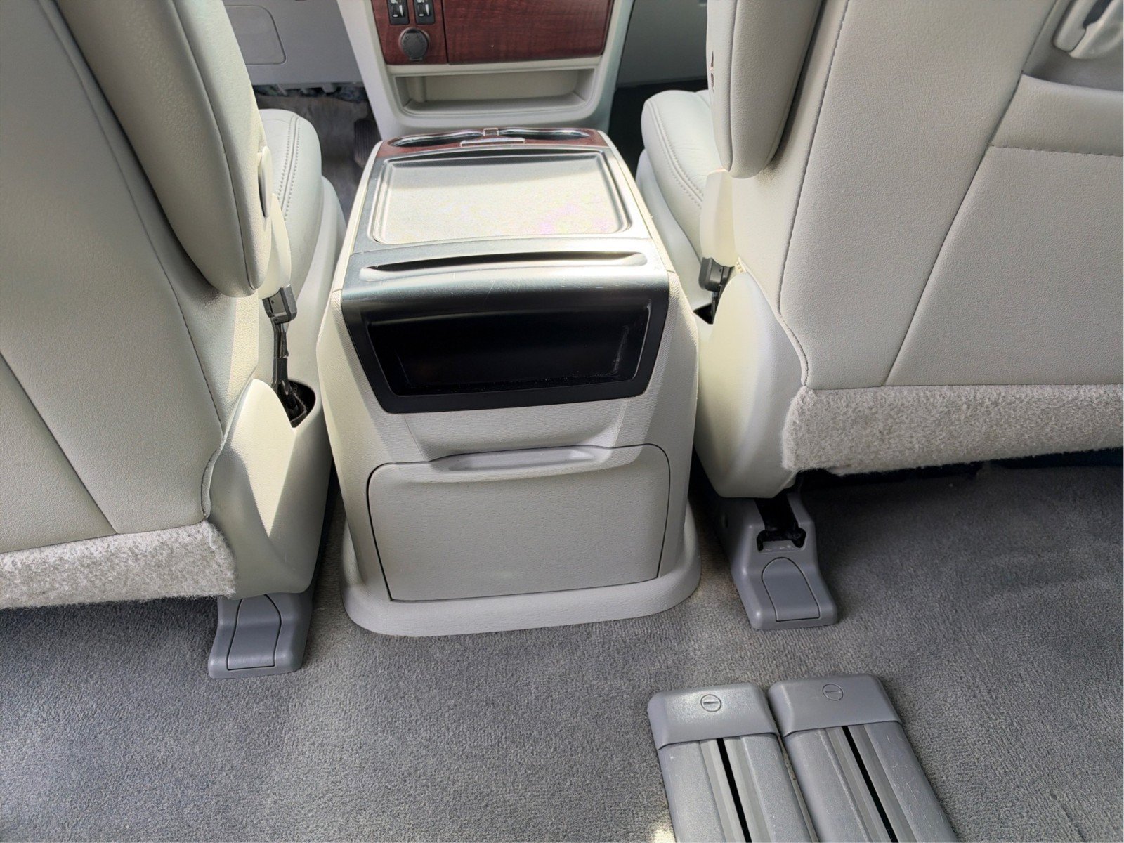 Used 2014 Toyota Sienna XLE FWD image 20