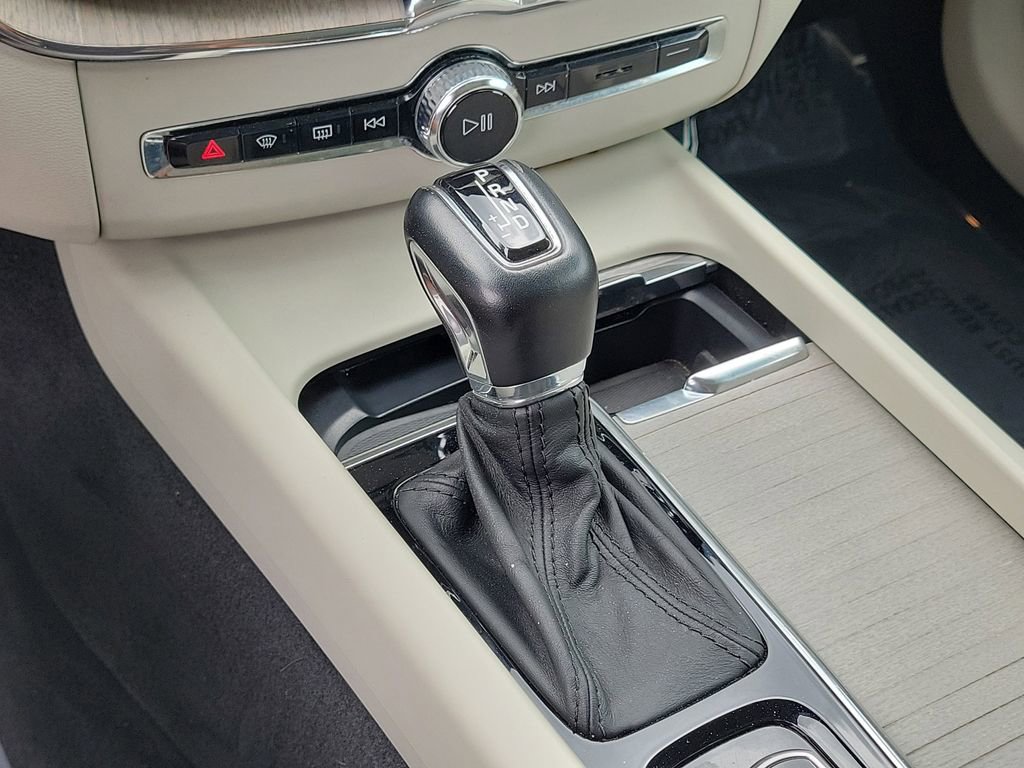 Used 2018 Volvo XC60 T5 Inscription w/ Convenience Package image 26