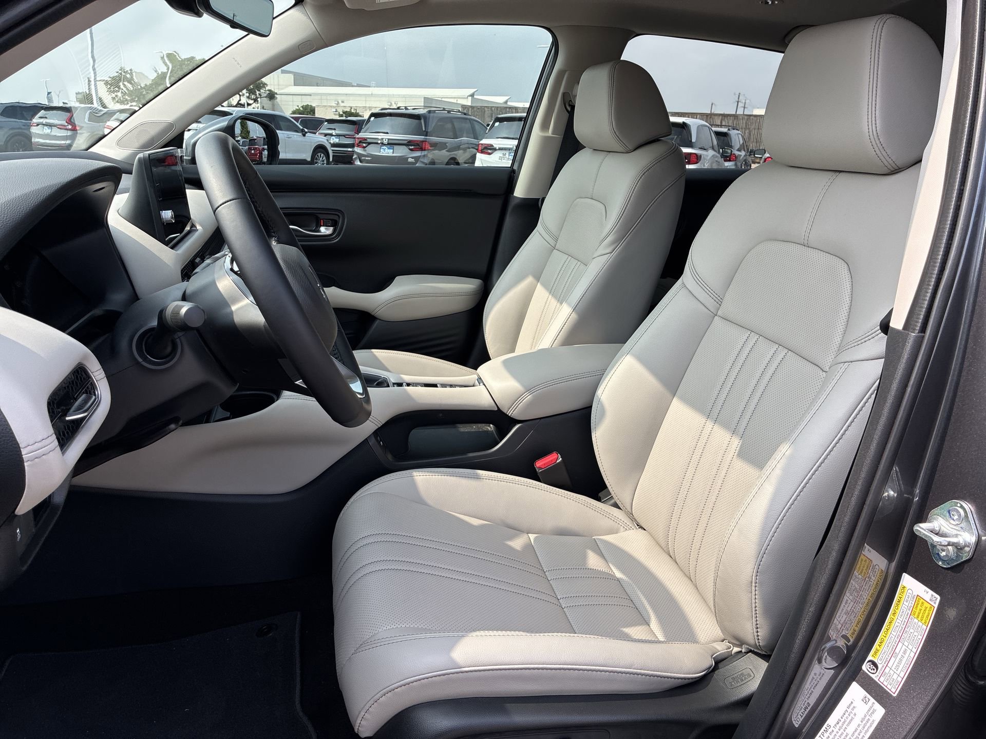 Certified 2026 Honda HR-V EX-L image 17