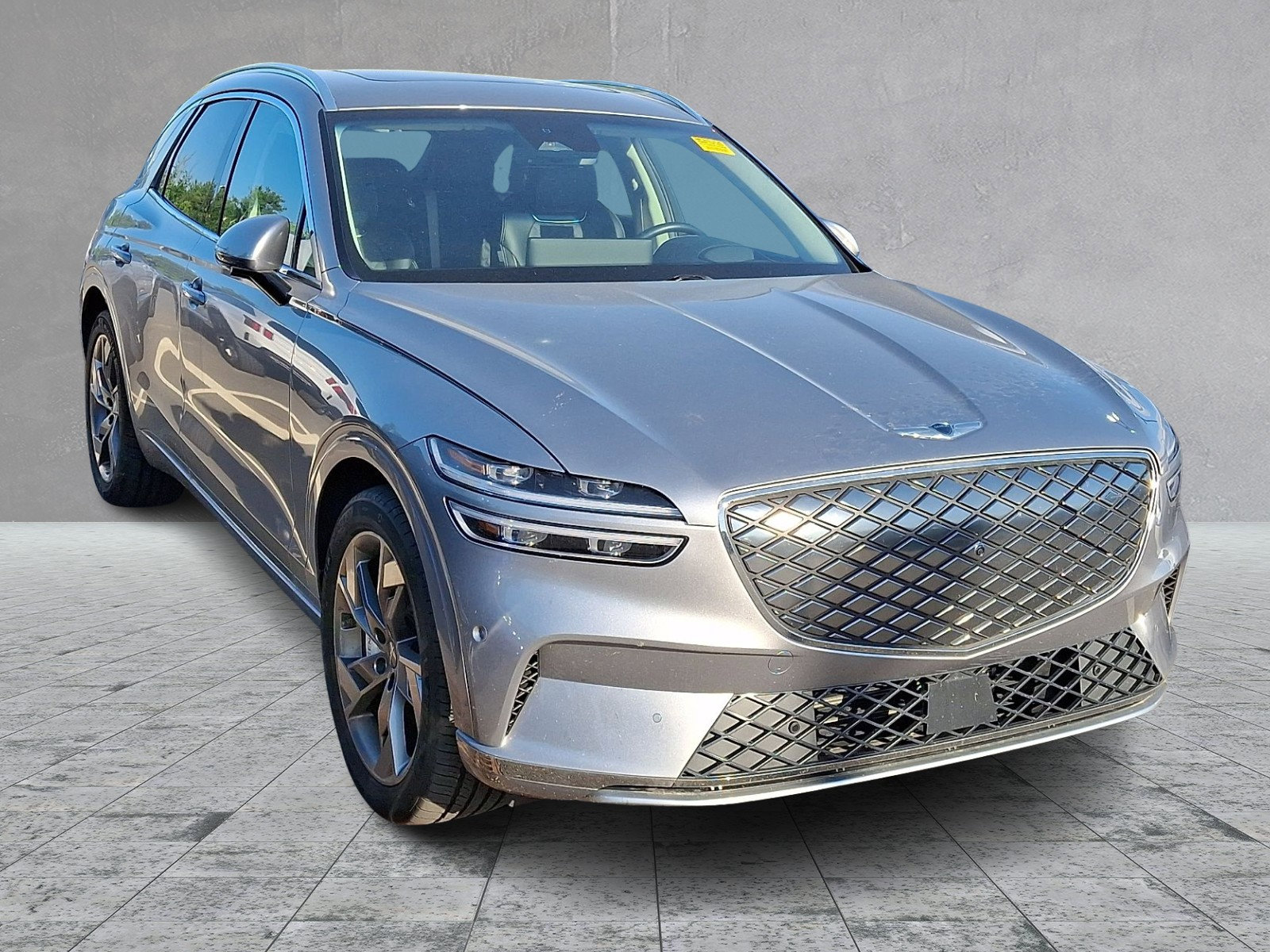 Used 2023 Genesis Electrified GV70 w/ Prestige Package AWD/4WD video 1