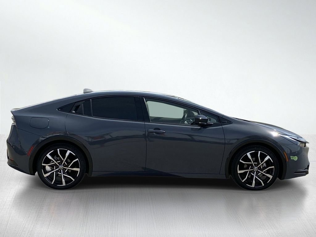Used 2023 Toyota Prius Prime FWD image 10