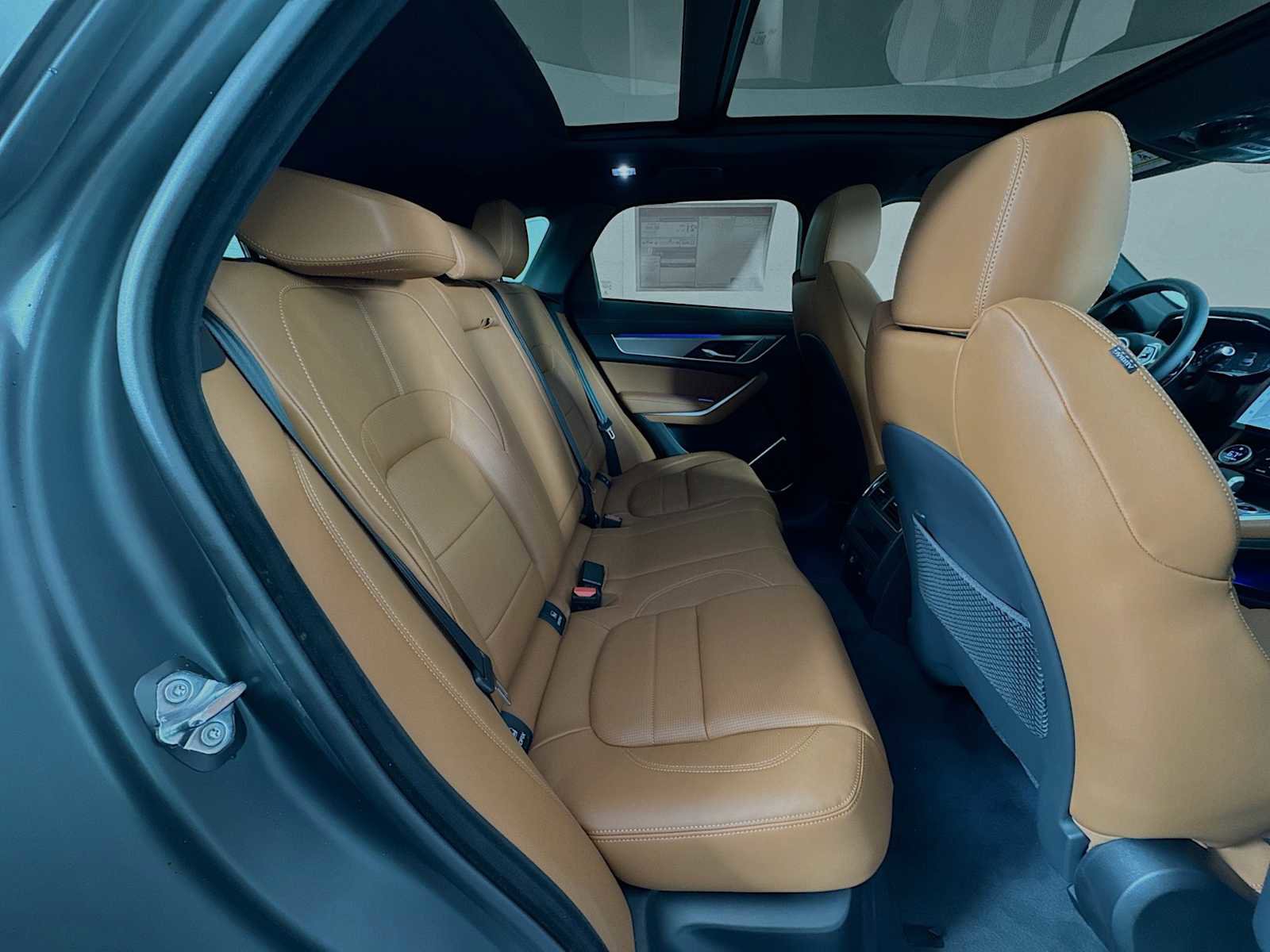 New 2026 Jaguar F-PACE R-Dynamic S AWD/4WD image 27