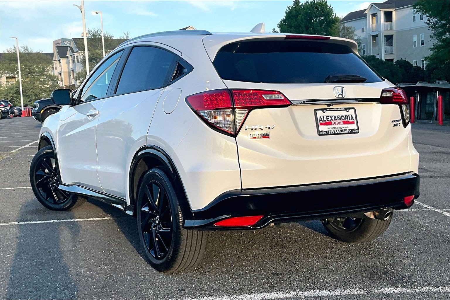 Used 2022 Honda HR-V Sport image 10