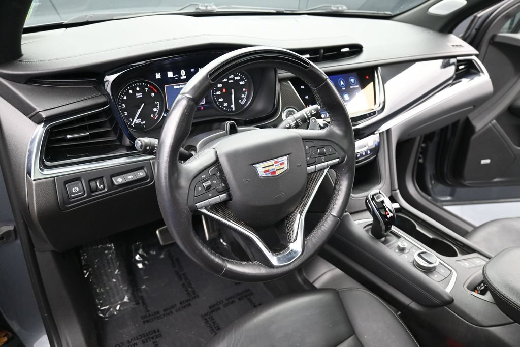 Used 2022 Cadillac XT6 Sport w/ Technology Package AWD/4WD image 24