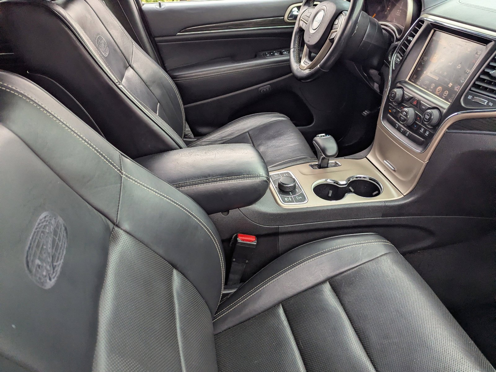 Used 2014 Jeep Grand Cherokee Overland image 11