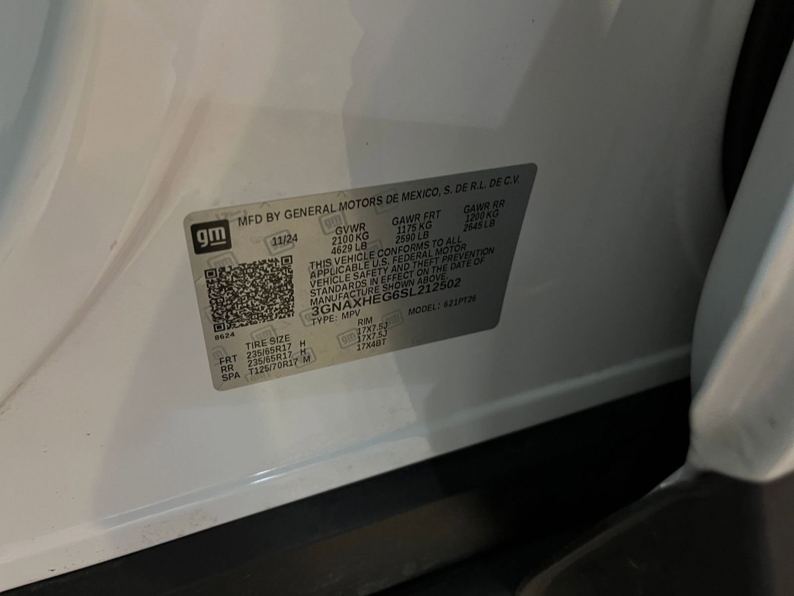 Used 2025 Chevrolet Equinox LT FWD image 29