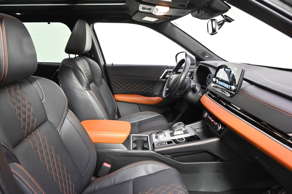 Used 2022 Mitsubishi Outlander SEL image 16