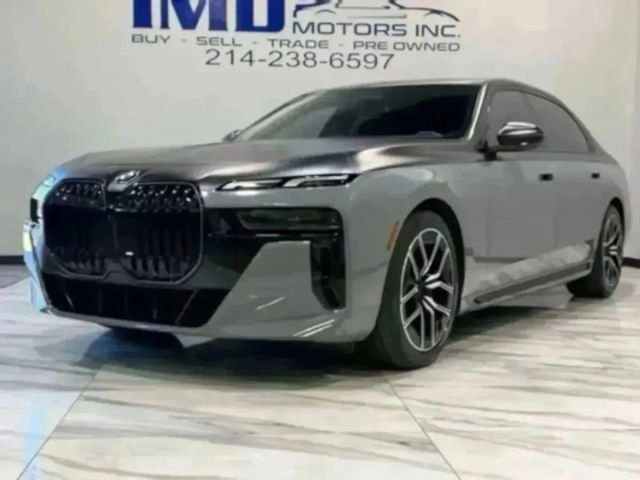 Used 2025 BMW 760i xDrive w/ Executive Package image 43