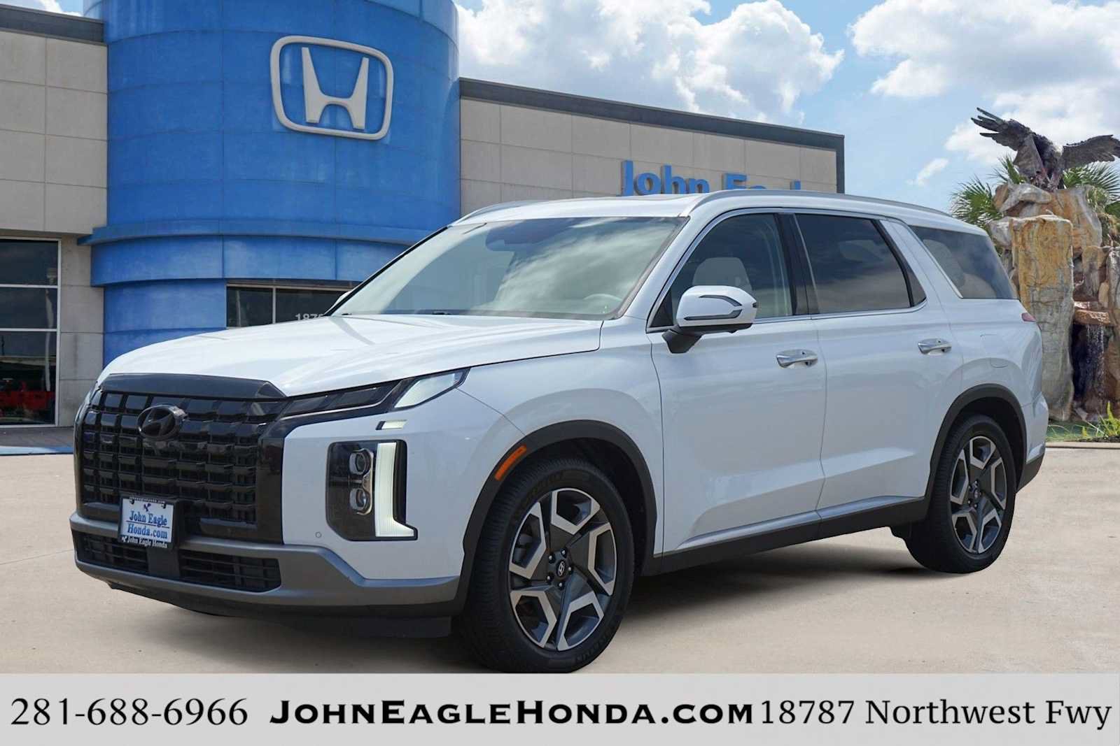 Used 2024 Hyundai Palisade Limited FWD image 1