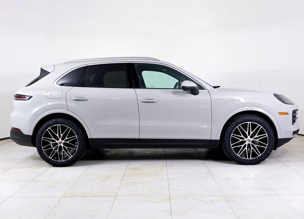 New 2026 Porsche Cayenne image 31