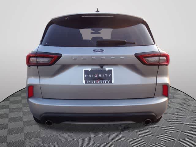 Used 2024 Ford Escape ST-Line FWD image 3