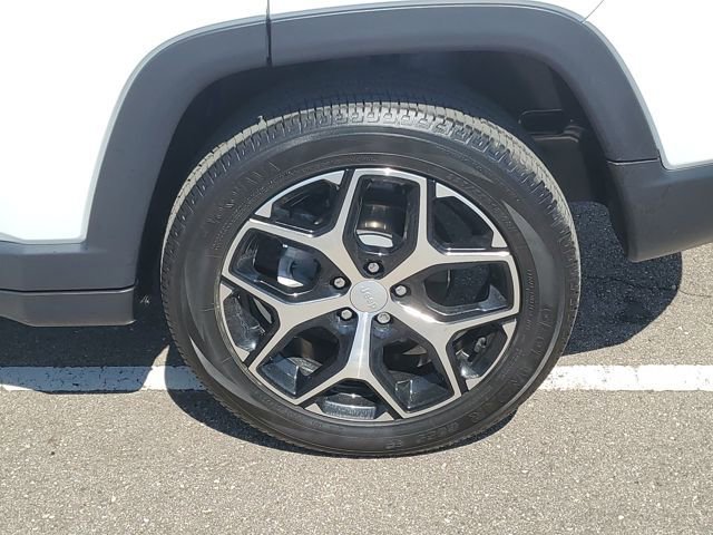 Used 2024 Jeep Compass Limited AWD/4WD image 34