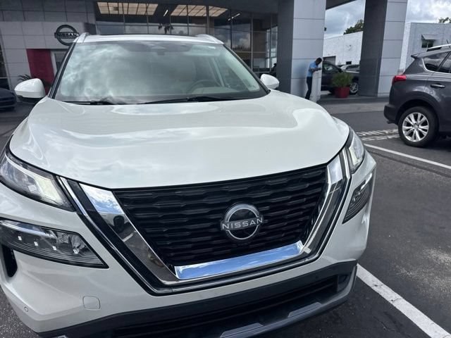 Used 2023 Nissan Rogue SL w/ SL Premium Package AWD/4WD image 7