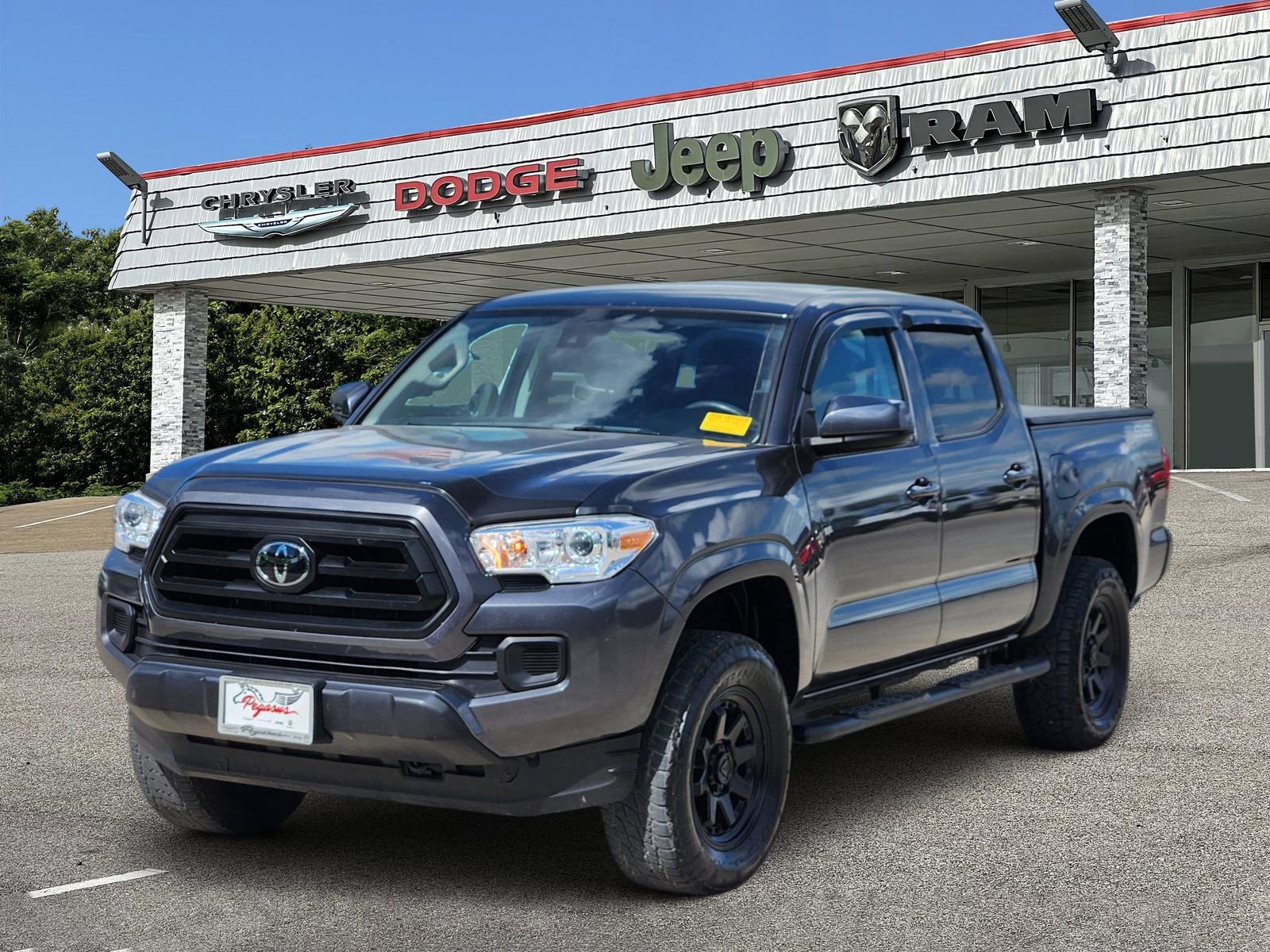Used 2023 Toyota Tacoma SR image 2