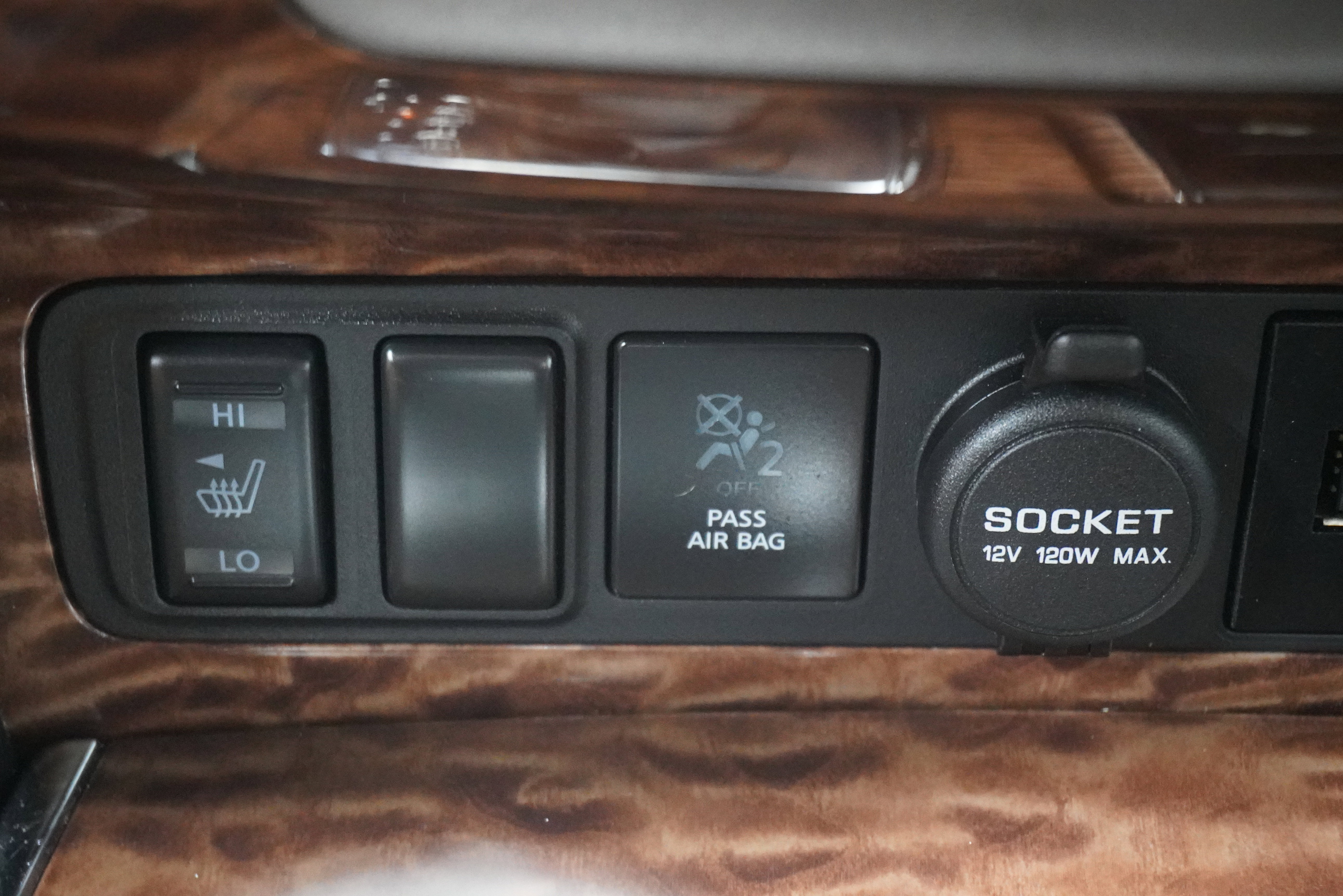 Used 2020 Nissan Armada SL w/ Premium Package RWD image 24