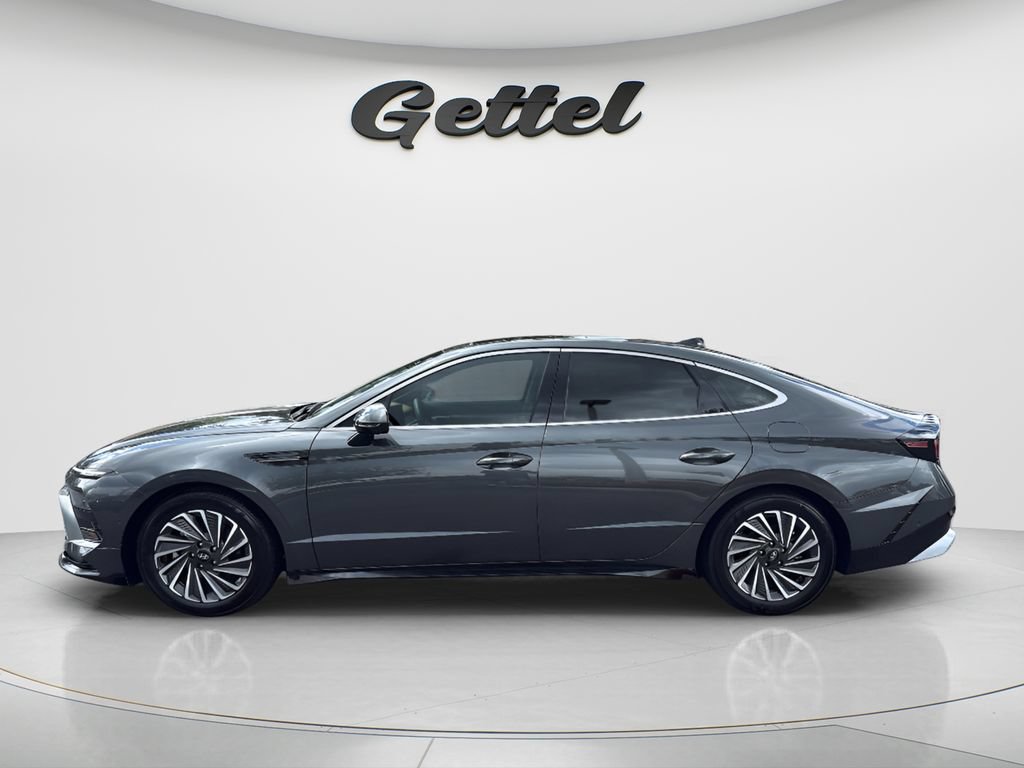 Certified 2025 Hyundai Sonata Limited FWD image 8