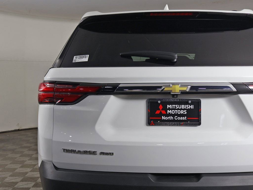 Used 2023 Chevrolet Traverse LT w/ LPO, Floor Liner Package image 16