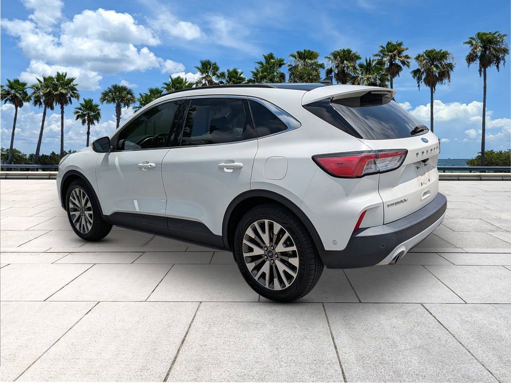 Certified 2020 Ford Escape Titanium w/ Titanium Premium Package 2.0 FWD image 5