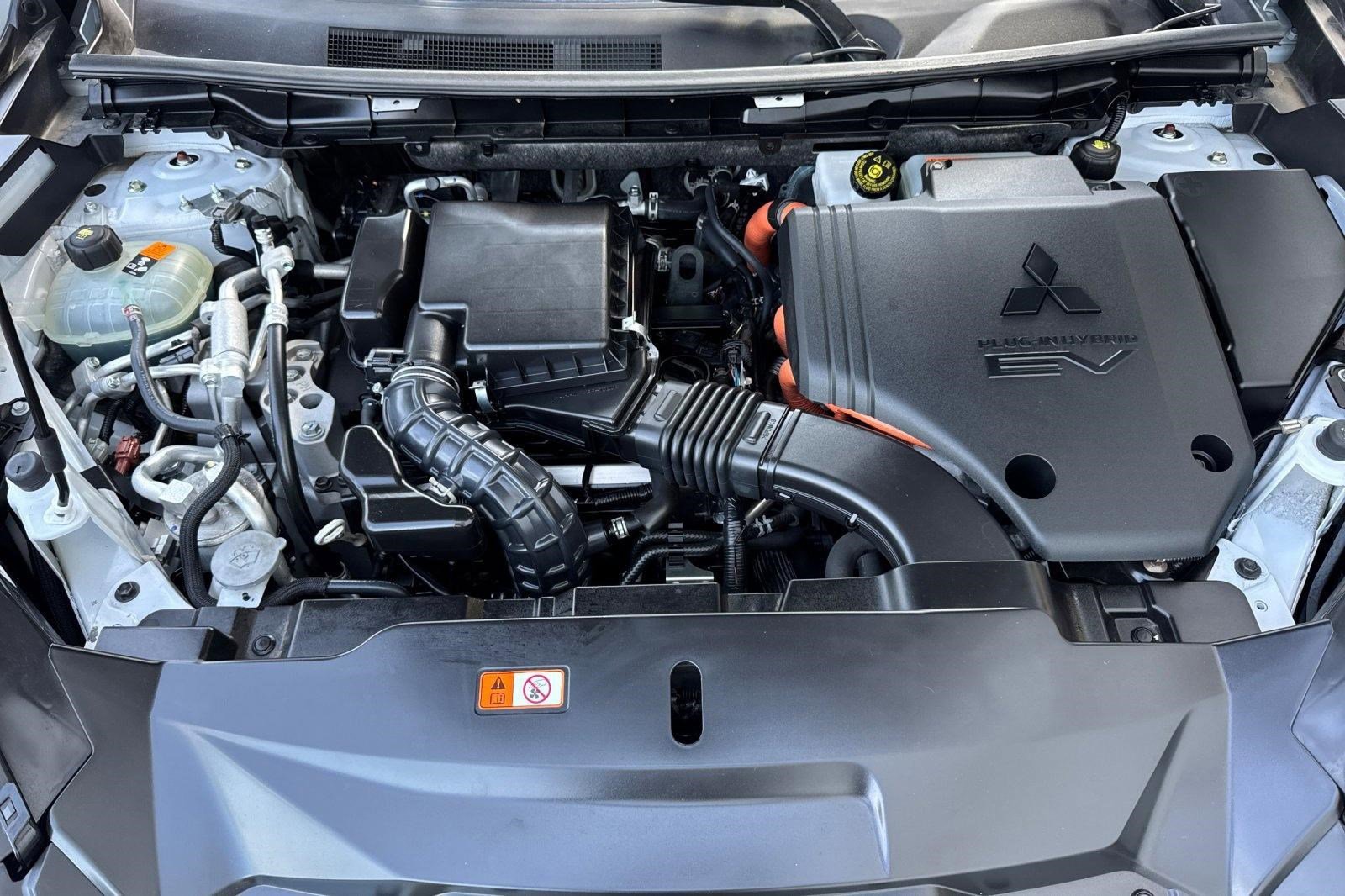 Used 2024 Mitsubishi Outlander SE image 37