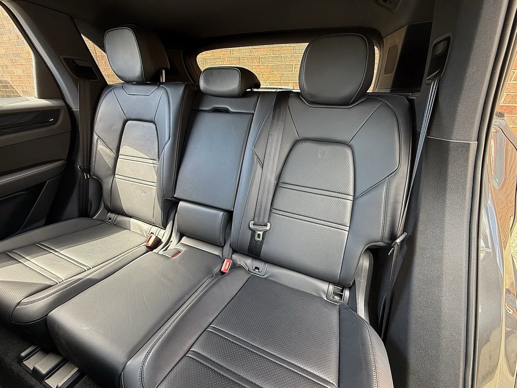 Certified 2023 Porsche Cayenne image 18