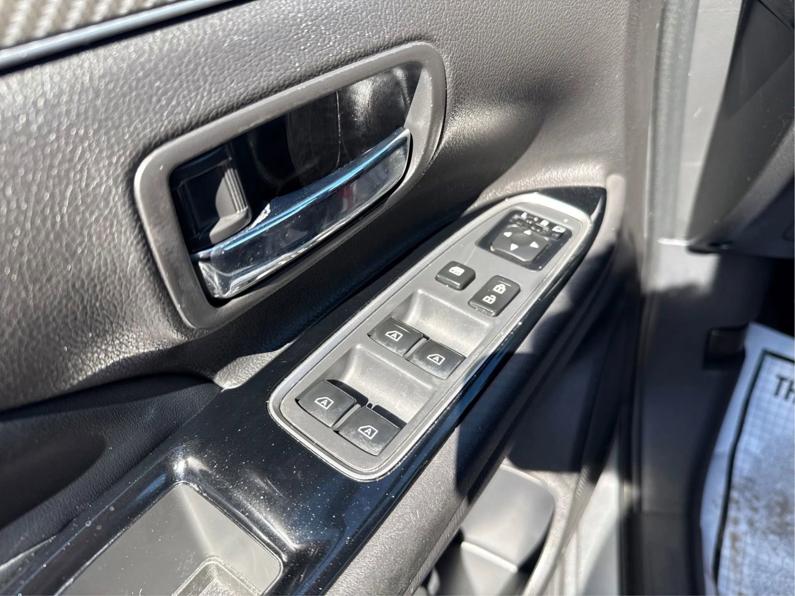 Used 2021 Mitsubishi Outlander SEL image 45