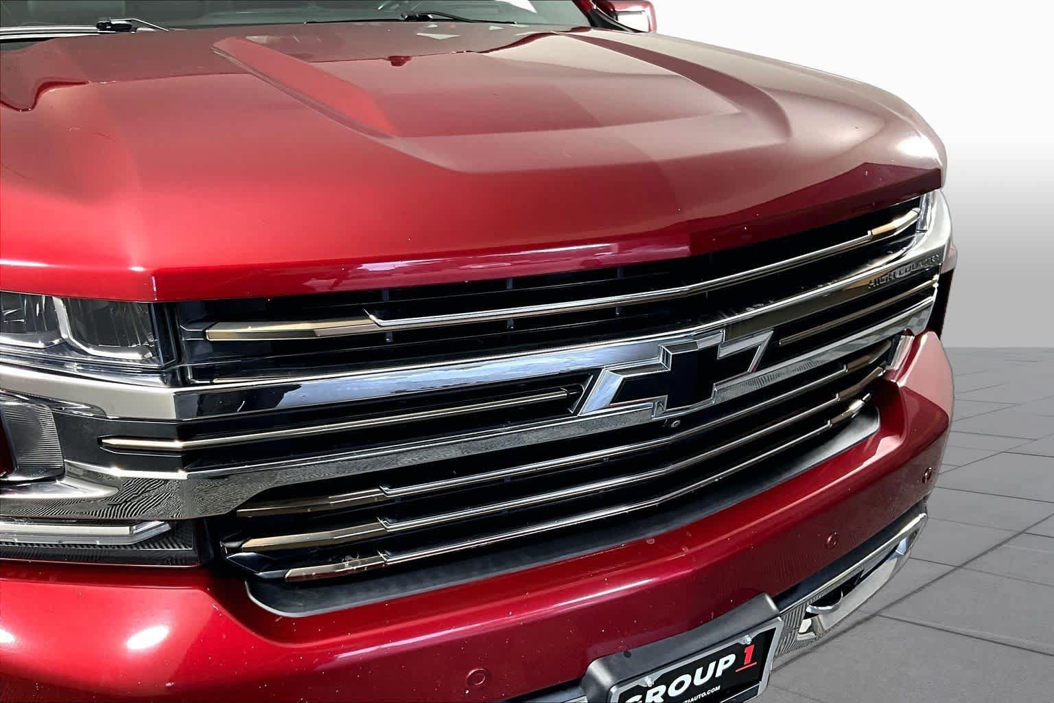 Used 2019 Chevrolet Silverado 1500 High Country w/ Technology Package RWD image 28