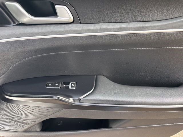 Used 2023 Kia K5 LXS image 41
