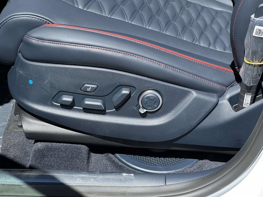 New 2026 Genesis GV80 3.5T e-SC AWD/4WD image 14