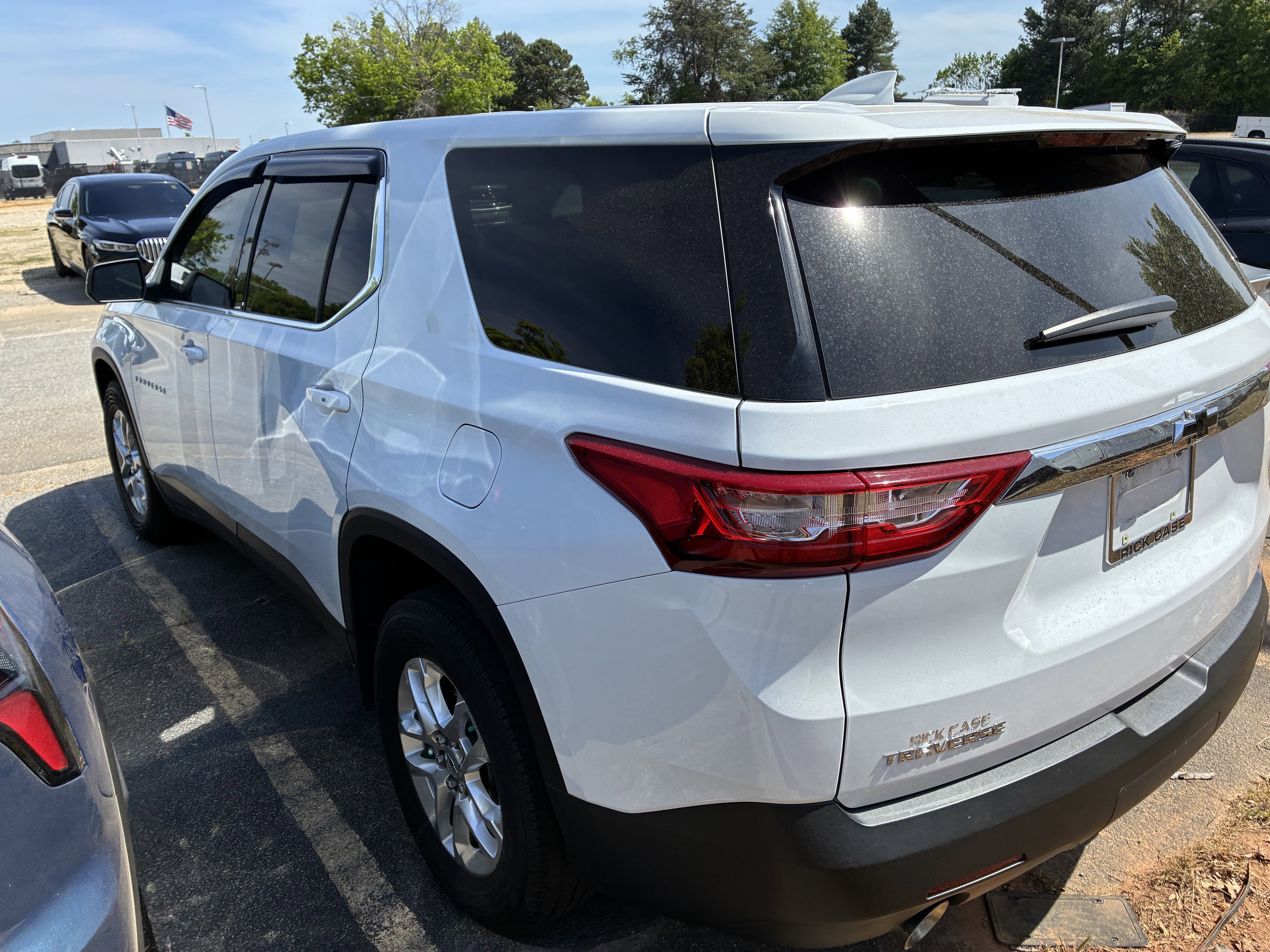 Used 2021 Chevrolet Traverse LS FWD image 6