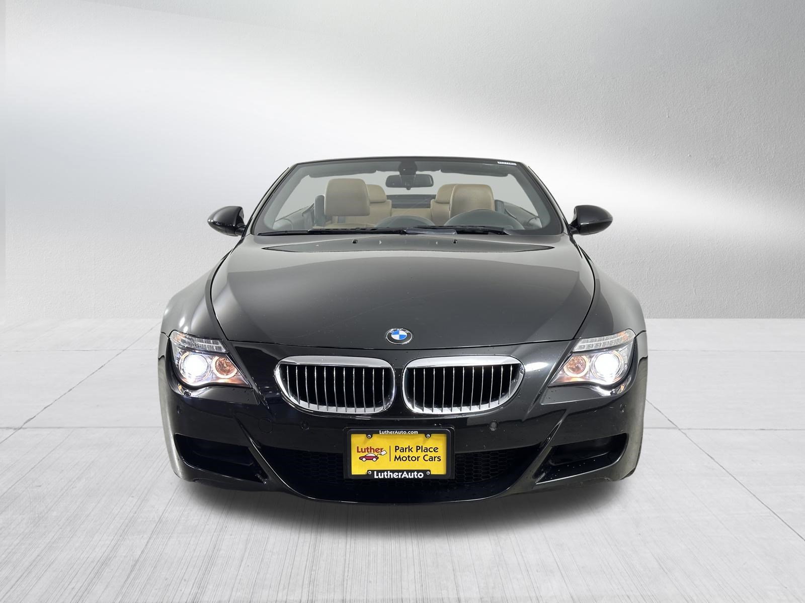 Used 2010 BMW M6 Convertible image 2