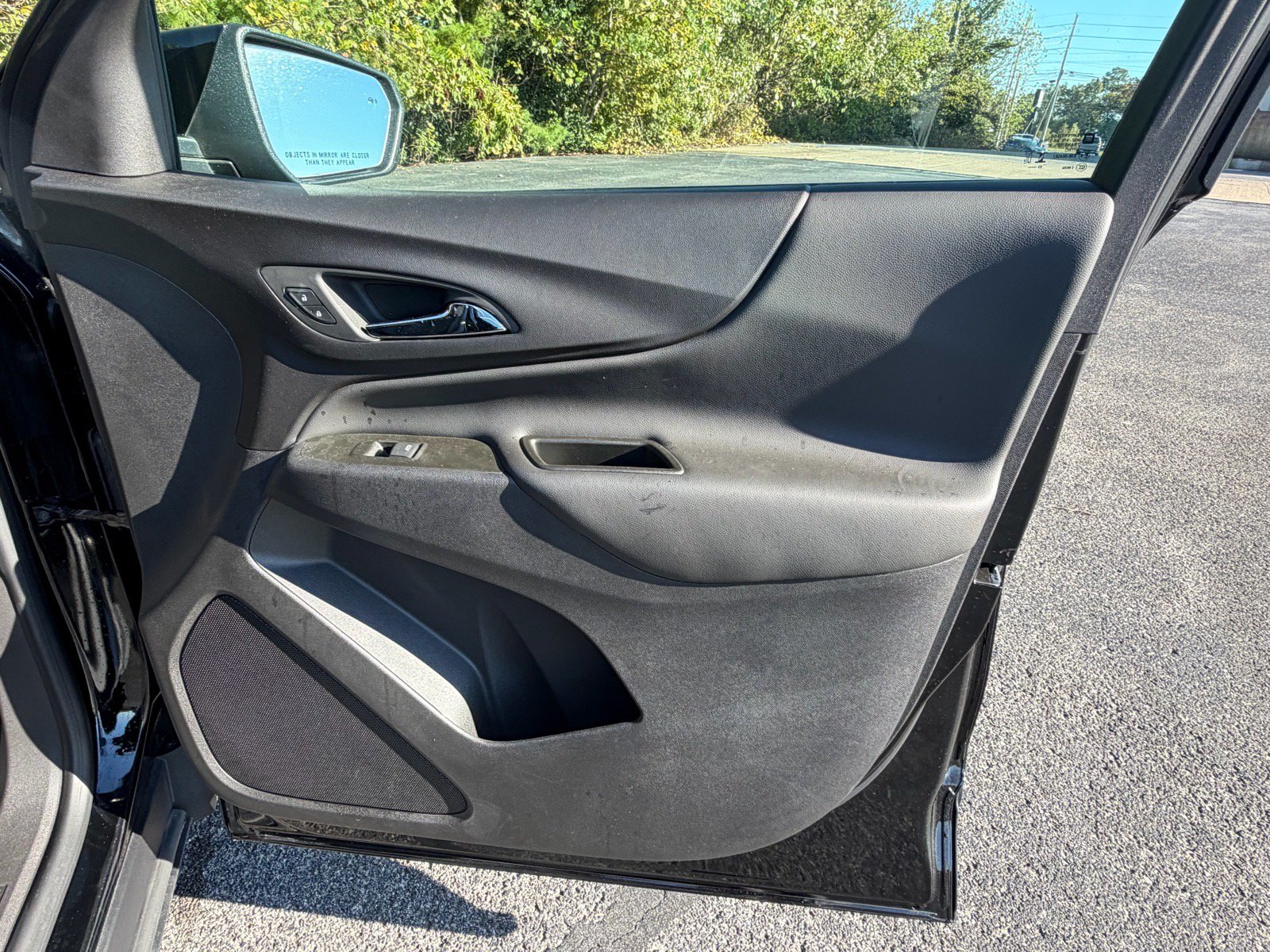 Used 2024 Chevrolet Equinox LT w/ LPO, Floor Liner Package FWD image 45