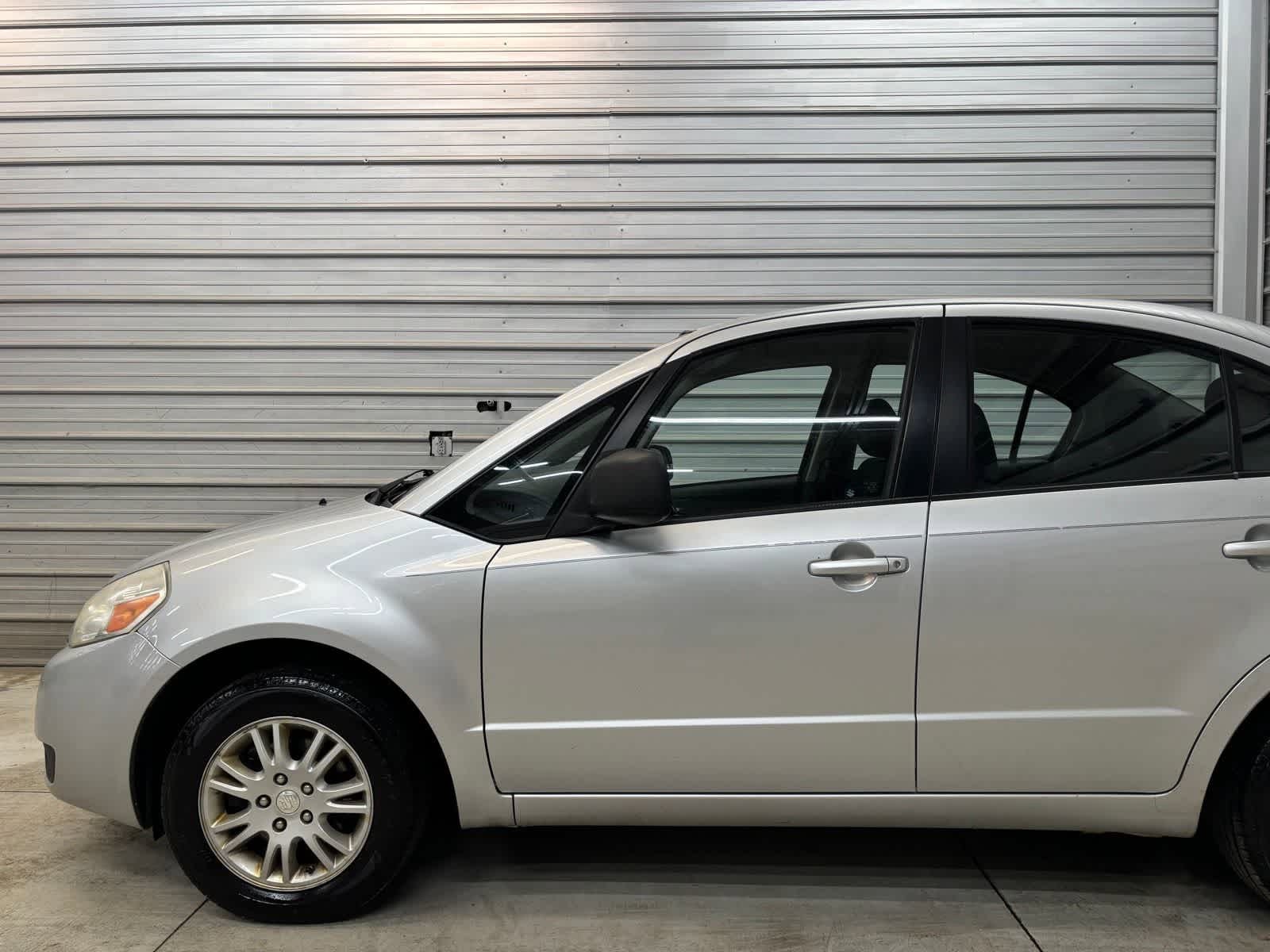 Used 2013 Suzuki SX4 LE FWD image 3