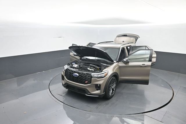 New 2026 Ford Explorer ST w/ Sun And Sound Package image 40