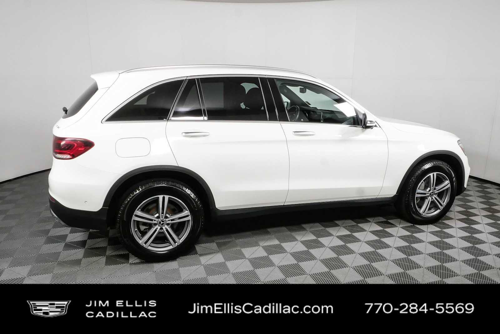 Used 2021 Mercedes-Benz GLC 300 4MATIC w/ Multimedia Package image 2