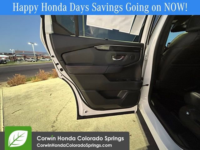 New 2025 Honda Pilot Black Edition image 20