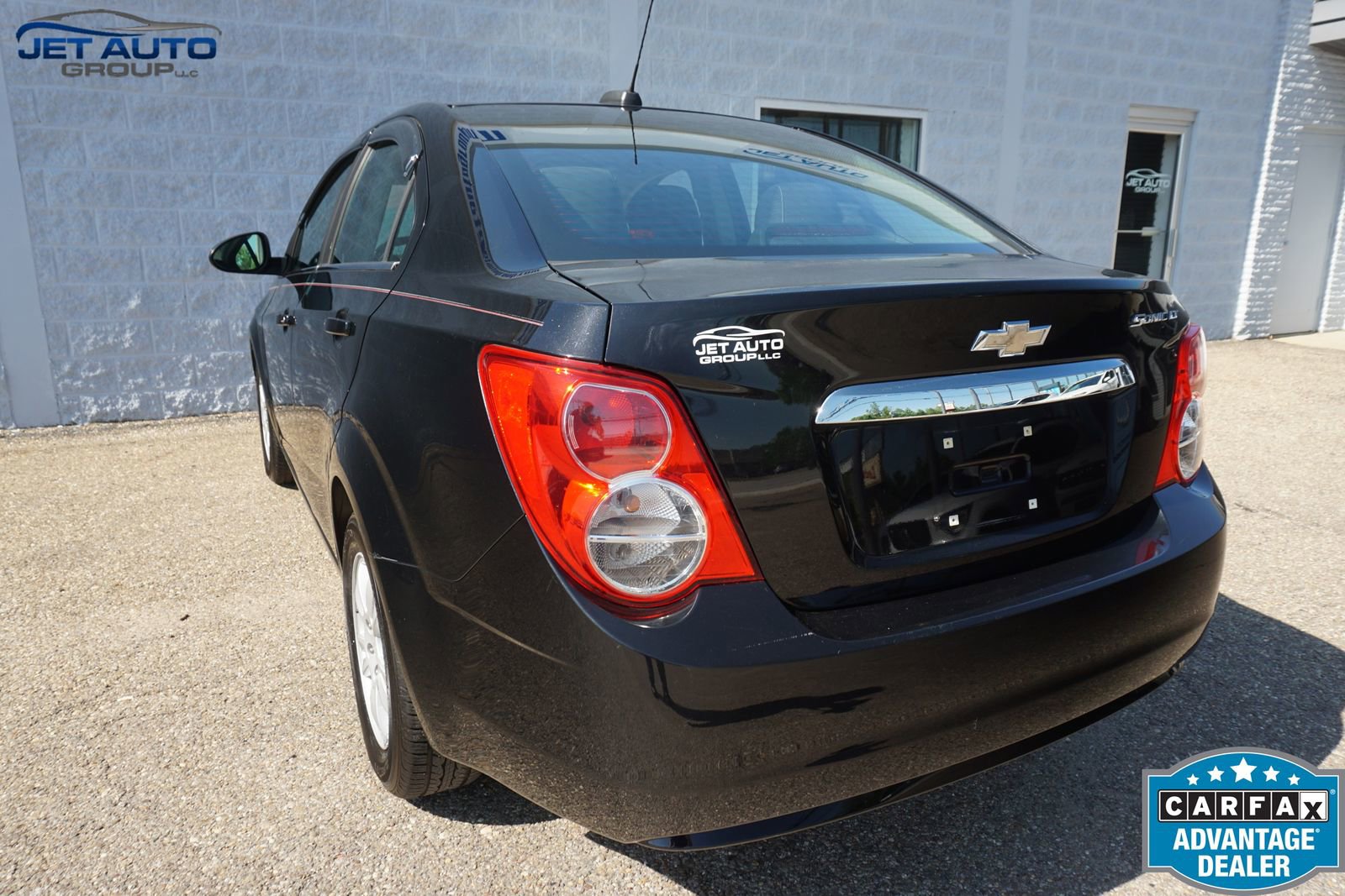 Used 2016 Chevrolet Sonic LT FWD image 9