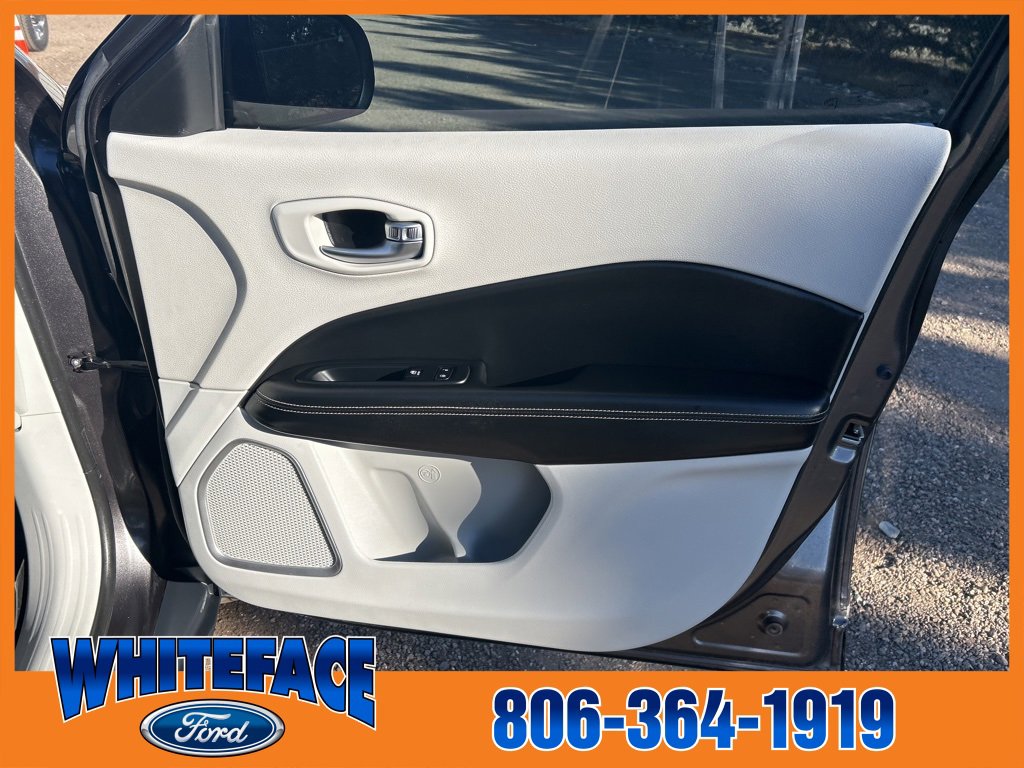 Used 2019 Jeep Compass Latitude w/ Safety & Security Group image 39