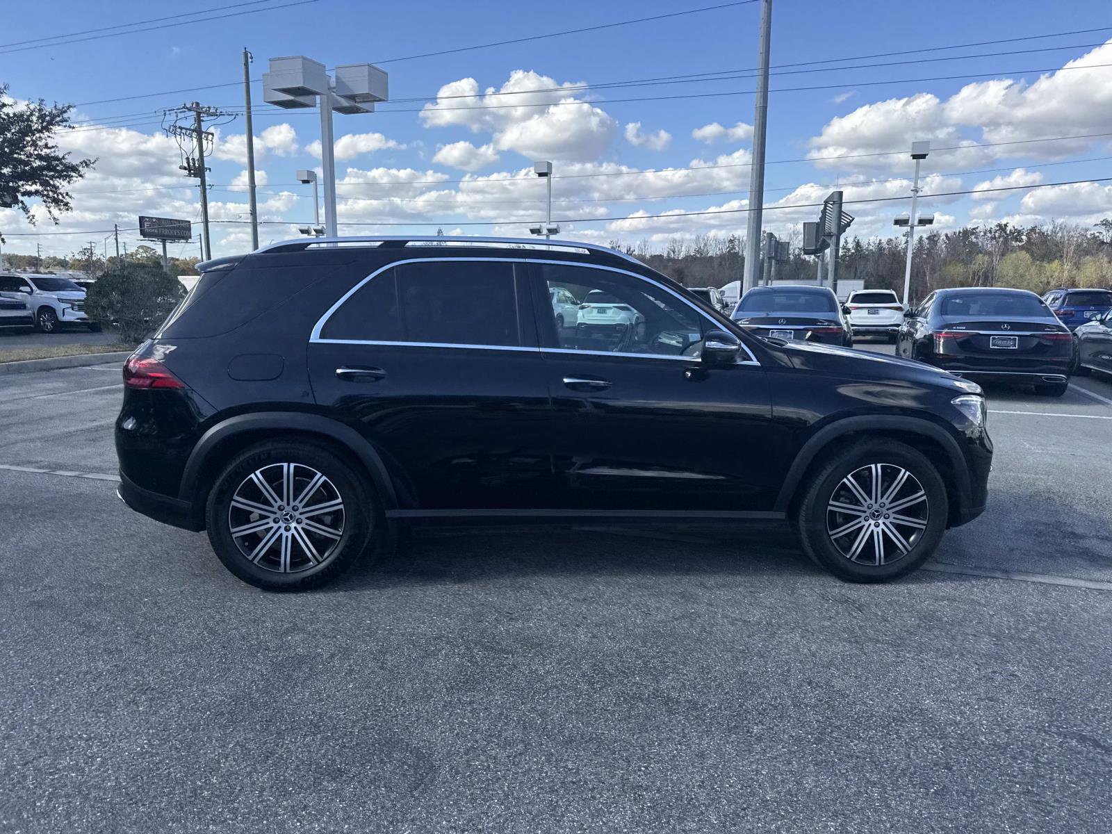 Certified 2024 Mercedes-Benz GLE 350 4MATIC image 2