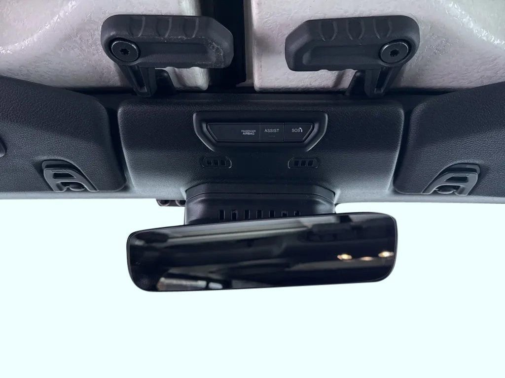 Used 2021 Jeep Wrangler Unlimited Rubicon w/ Uconnect 4C Nav & Sound Group AWD/4WD image 25