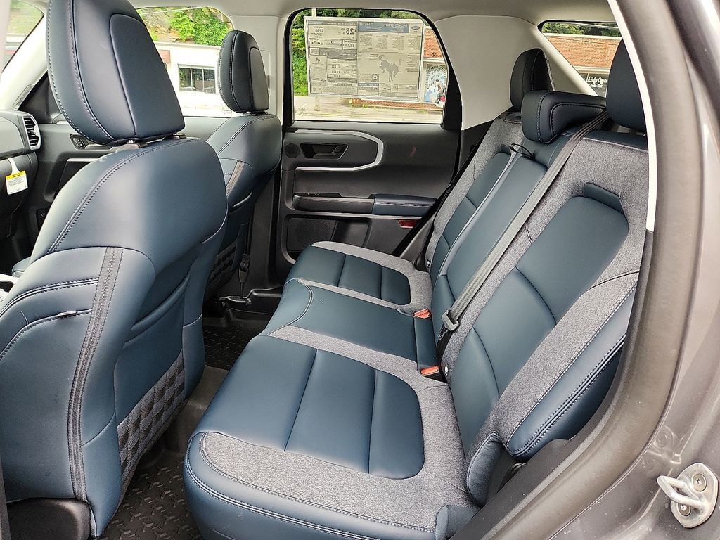 New 2024 Ford Bronco Sport Outer Banks w/ Tech Package AWD/4WD image 5