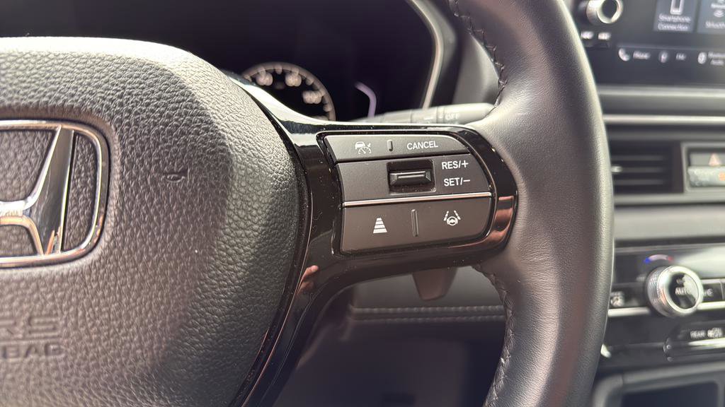 Used 2025 Honda Pilot EX-L image 26